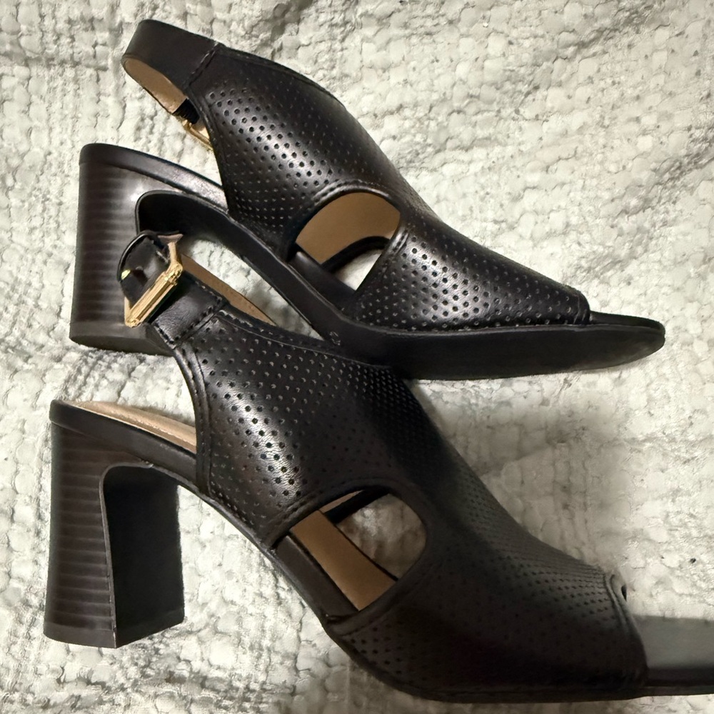 Liz Claiborne Black Perforated Heels